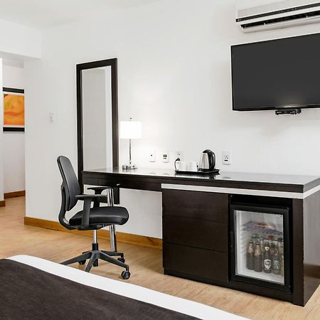 Wyndham Costa Del Sol Chiclayo Hotell Exteriör bild