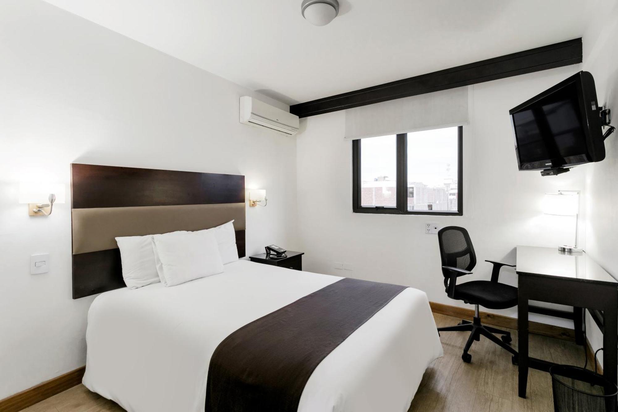Wyndham Costa Del Sol Chiclayo Hotell Exteriör bild