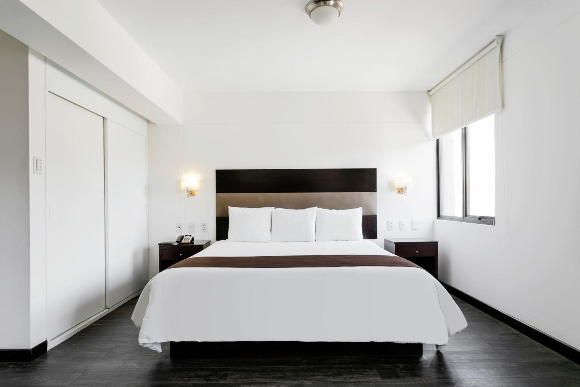 Wyndham Costa Del Sol Chiclayo Hotell Exteriör bild