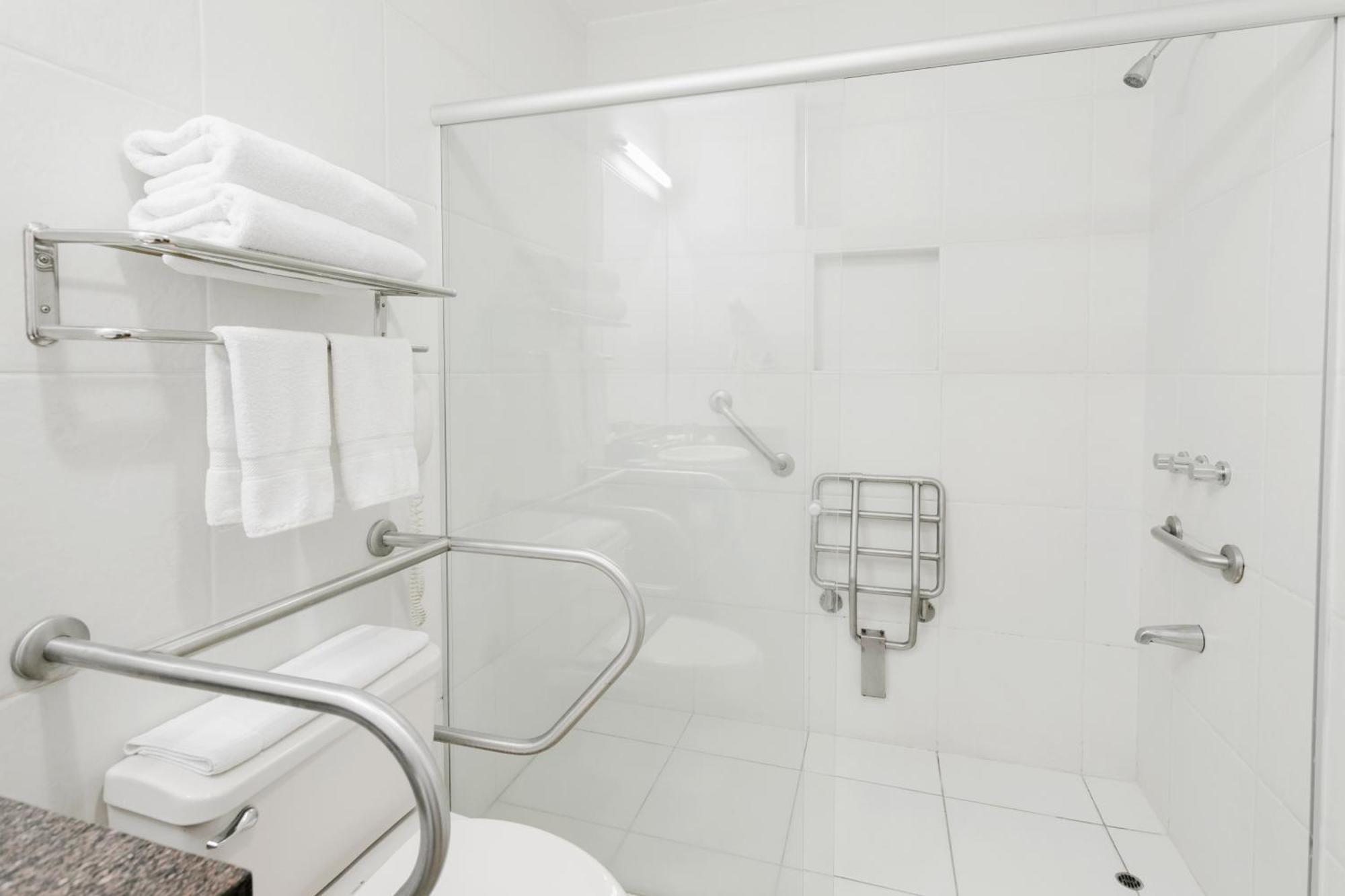 Wyndham Costa Del Sol Chiclayo Hotell Exteriör bild