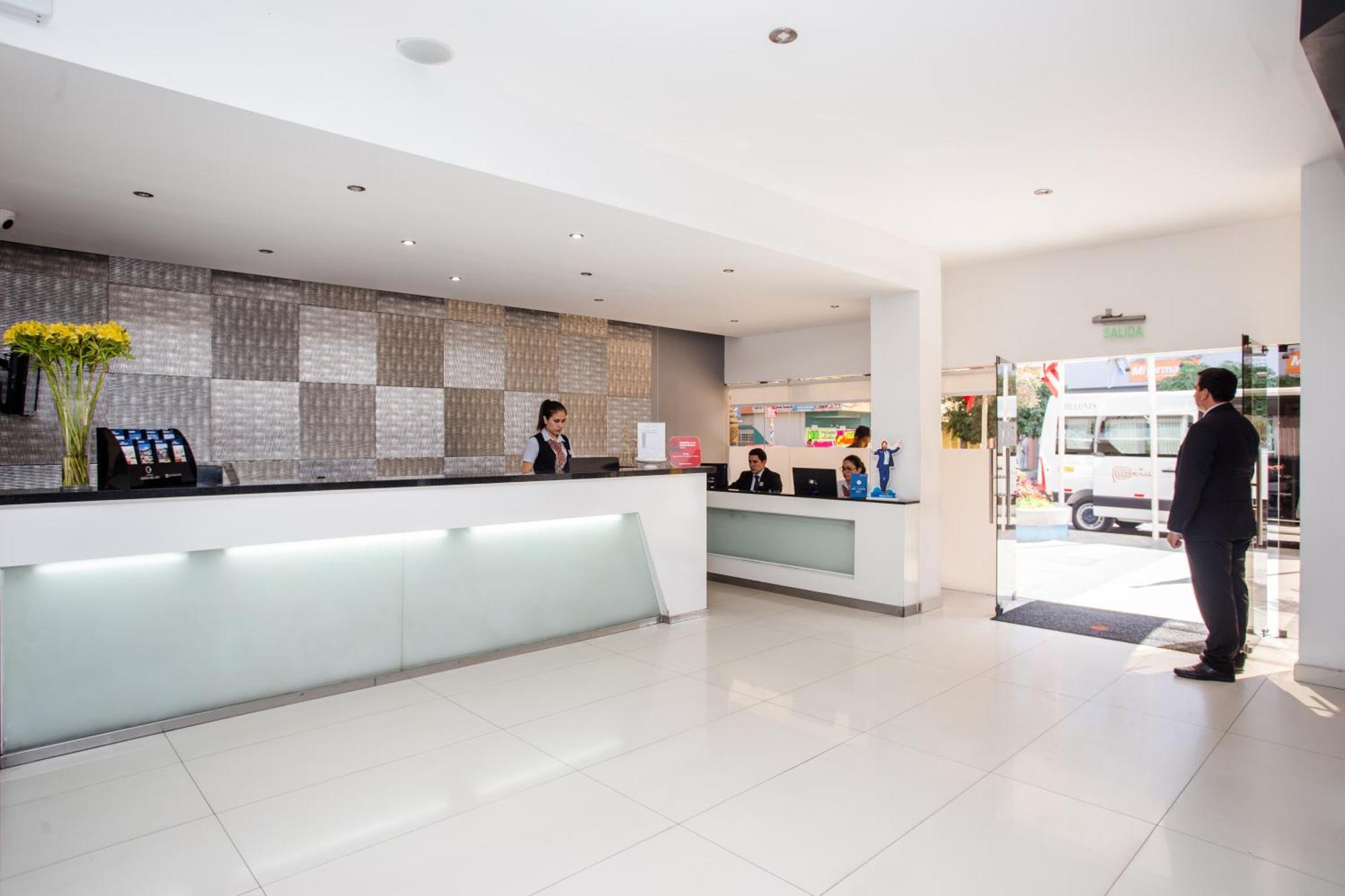 Wyndham Costa Del Sol Chiclayo Hotell Exteriör bild