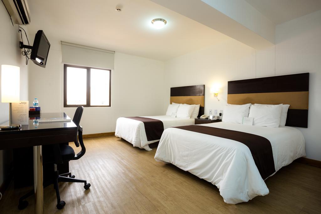 Wyndham Costa Del Sol Chiclayo Hotell Exteriör bild